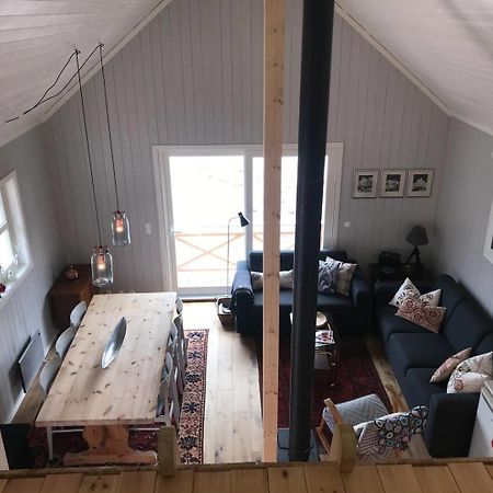 Nora'S Waterfront Cabin Svolvaer Ngoại thất bức ảnh