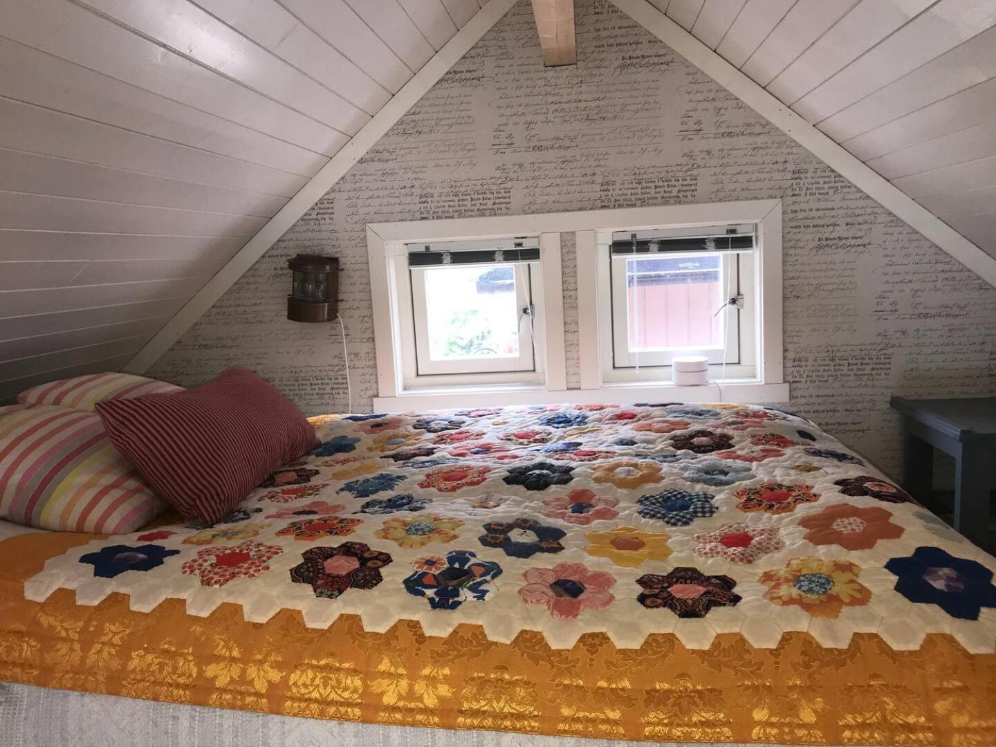 Nora'S Waterfront Cabin Svolvaer Ngoại thất bức ảnh