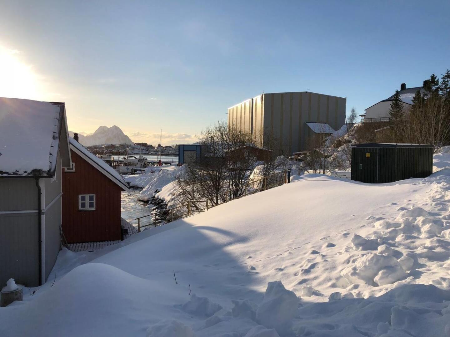 Nora'S Waterfront Cabin Svolvaer Ngoại thất bức ảnh