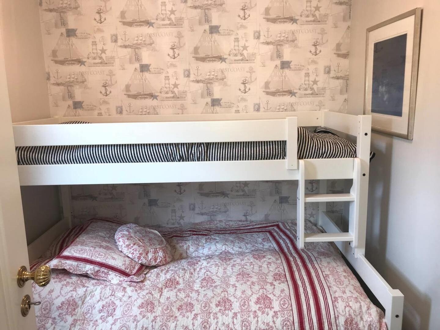 Nora'S Waterfront Cabin Svolvaer Ngoại thất bức ảnh