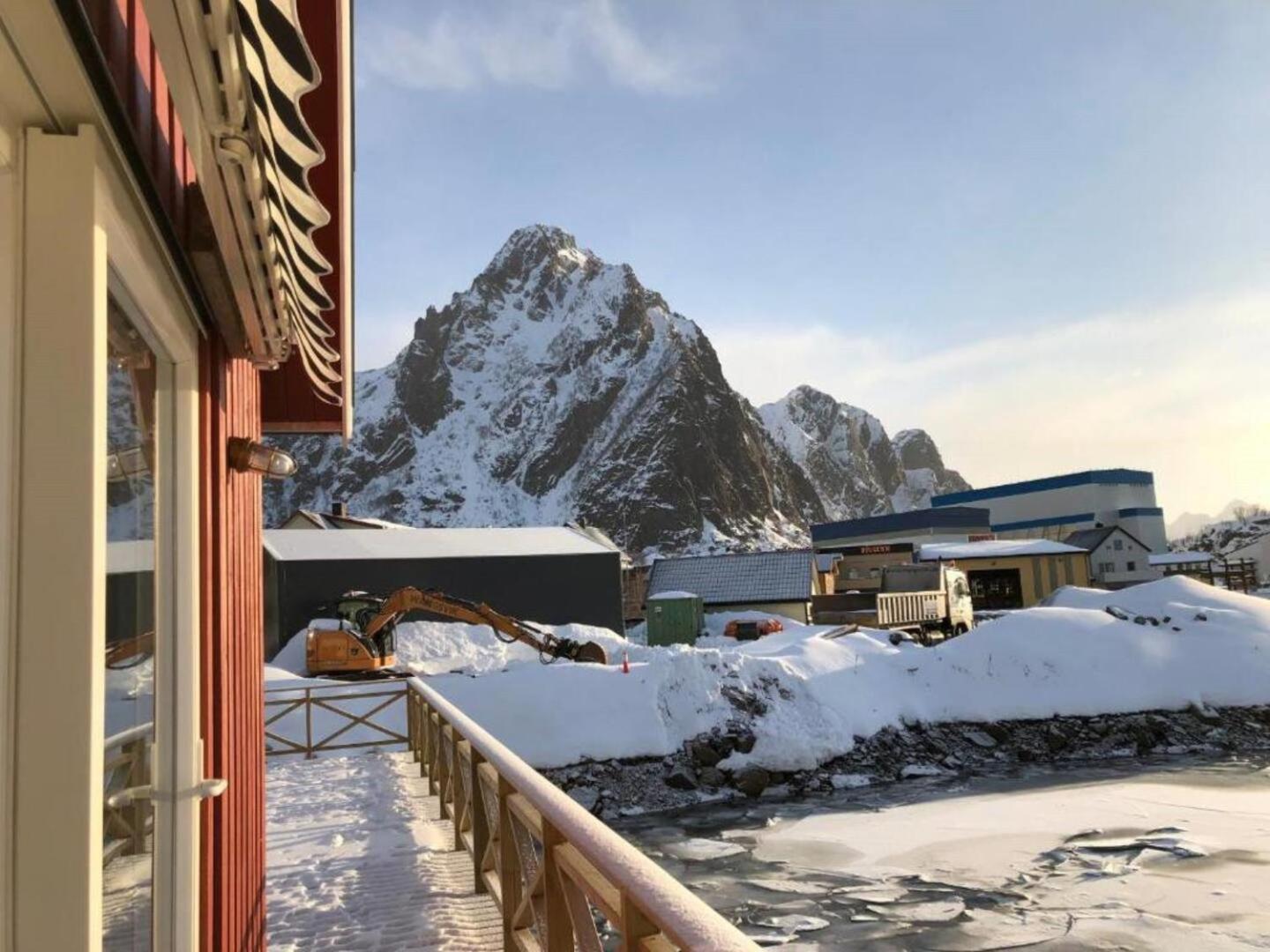 Nora'S Waterfront Cabin Svolvaer Ngoại thất bức ảnh
